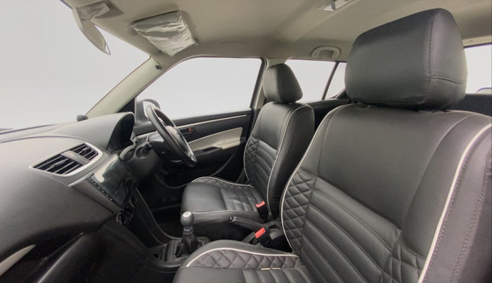 2017 Maruti Swift LXI OPT, CNG, Manual, 89,336 km, Right Side Front Door Cabin