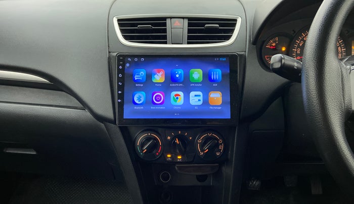 2017 Maruti Swift LXI OPT, CNG, Manual, 89,336 km, Air Conditioner