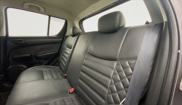 2017 Maruti Swift LXI OPT, CNG, Manual, 89,336 km, Right Side Rear Door Cabin