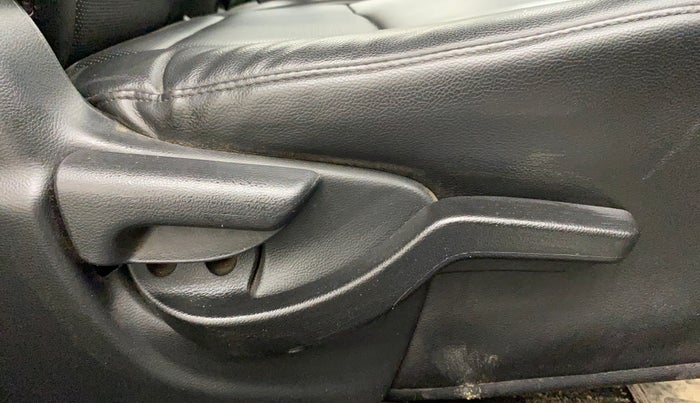 2018 Honda BR-V 1.5L I-VTEC V CVT, Petrol, Automatic, 55,090 km, Driver Side Adjustment Panel