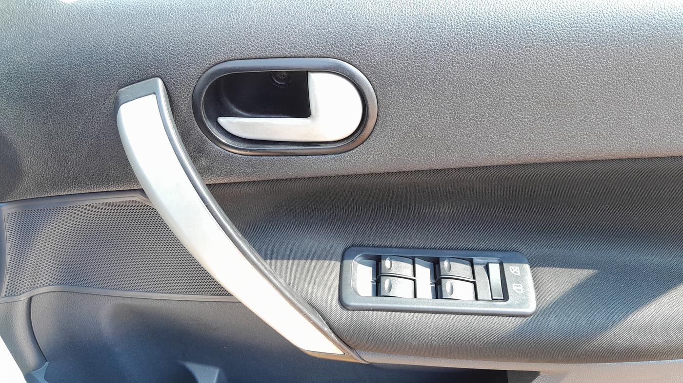 2013 Ford Classic CLXI 1.4 DIESEL, Diesel, Manual, 99,421 km, Driver Side Door Panels Control