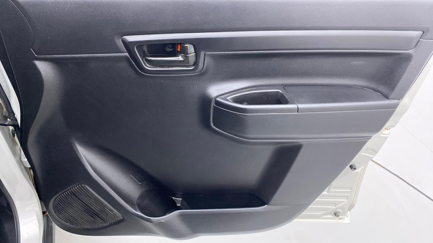 2020 Maruti S PRESSO VXI PLUS, Petrol, Manual, 15,607 km, Driver Side Door Panels Control