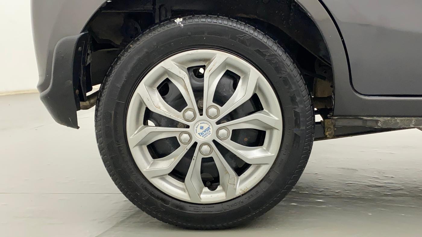 2018 Maruti Alto K10 VXI, Petrol, Manual, 42,564 km, Right Rear Wheel