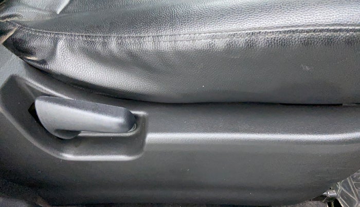 2014 Maruti Wagon R 1.0 VXI, Petrol, Manual, 20,401 km, Driver Side Adjustment Panel