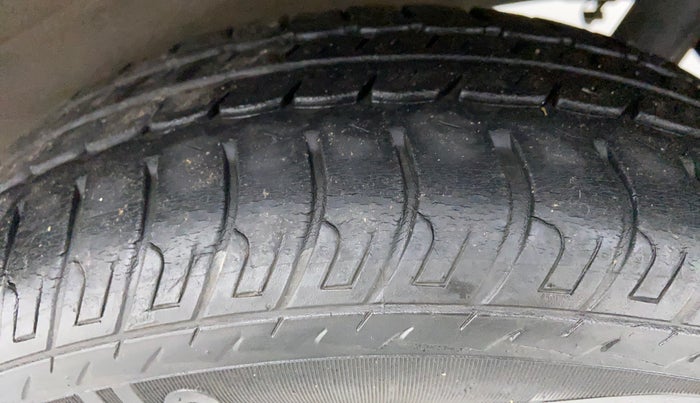2014 Maruti Wagon R 1.0 VXI, Petrol, Manual, 20,401 km, Left Rear Tyre Tread