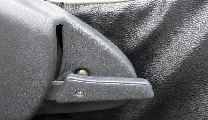2019 Maruti Alto 800 LXI, Petrol, Manual, 25,895 km, Driver Side Adjustment Panel