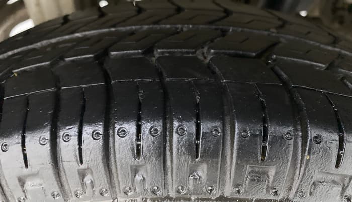 2019 Maruti Alto 800 LXI, Petrol, Manual, 25,895 km, Right Rear Tyre Tread