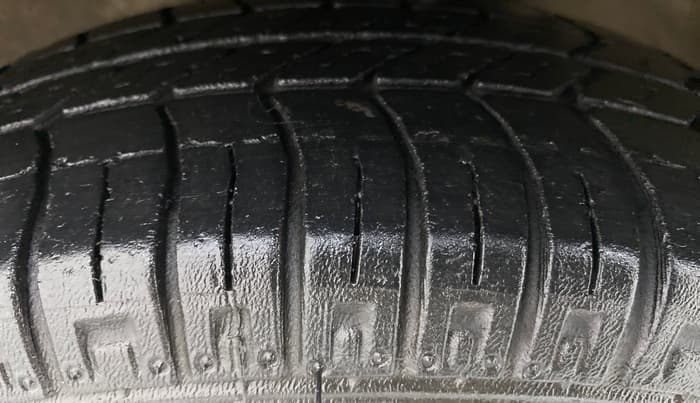2019 Maruti Alto 800 LXI, Petrol, Manual, 25,895 km, Left Front Tyre Tread