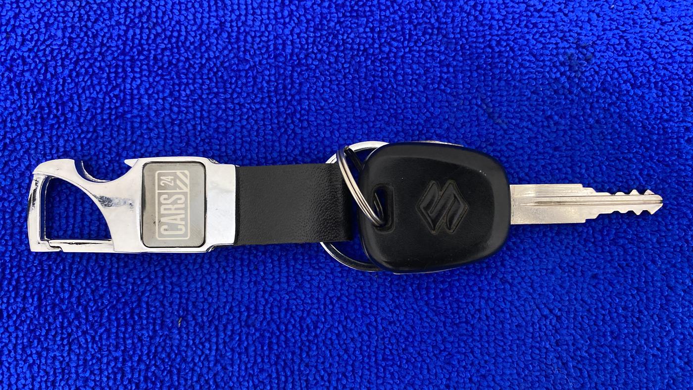 2019 Maruti Alto 800 LXI, Petrol, Manual, 25,895 km, Key Close Up