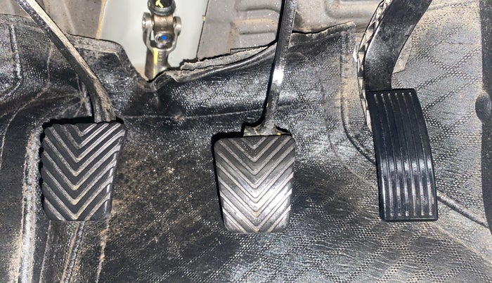 2022 KIA SONET HTX ANNIVERSARY EDITION 1.5, Diesel, Manual, 45,352 km, Pedals