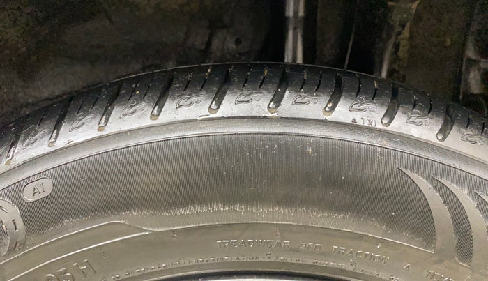 2022 KIA SONET HTX ANNIVERSARY EDITION 1.5, Diesel, Manual, 45,352 km, Left Rear Tyre Tread