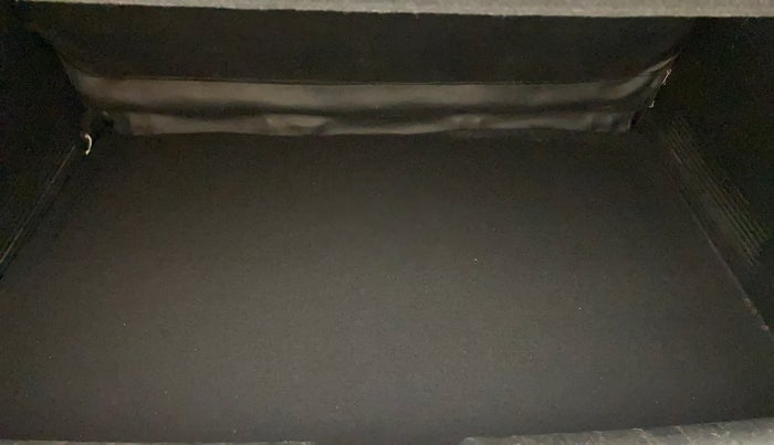 2022 KIA SONET HTX ANNIVERSARY EDITION 1.5, Diesel, Manual, 45,352 km, Boot Inside