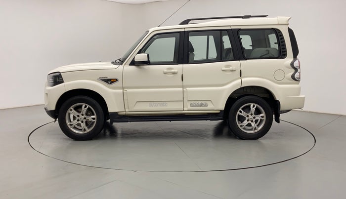 2015 Mahindra Scorpio S10, Diesel, Manual, 59,452 km, Left Side