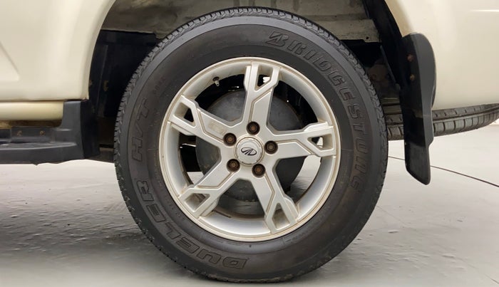 2015 Mahindra Scorpio S10, Diesel, Manual, 59,452 km, Left Rear Wheel