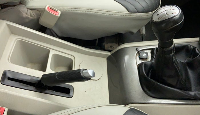 2015 Mahindra Scorpio S10, Diesel, Manual, 59,452 km, Gear Lever