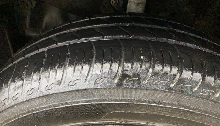 2014 Honda Amaze 1.2L I-VTEC S, Petrol, Manual, 57,415 km, Left Front Tyre Tread