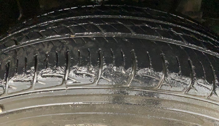 2014 Honda Amaze 1.2L I-VTEC S, Petrol, Manual, 57,415 km, Right Front Tyre Tread