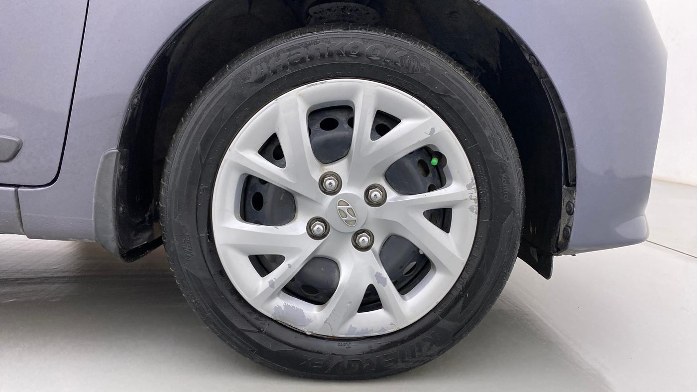 2017 Hyundai Grand i10 SPORTZ 1.2 KAPPA VTVT, Petrol, Manual, 82,163 km, Right Front Wheel