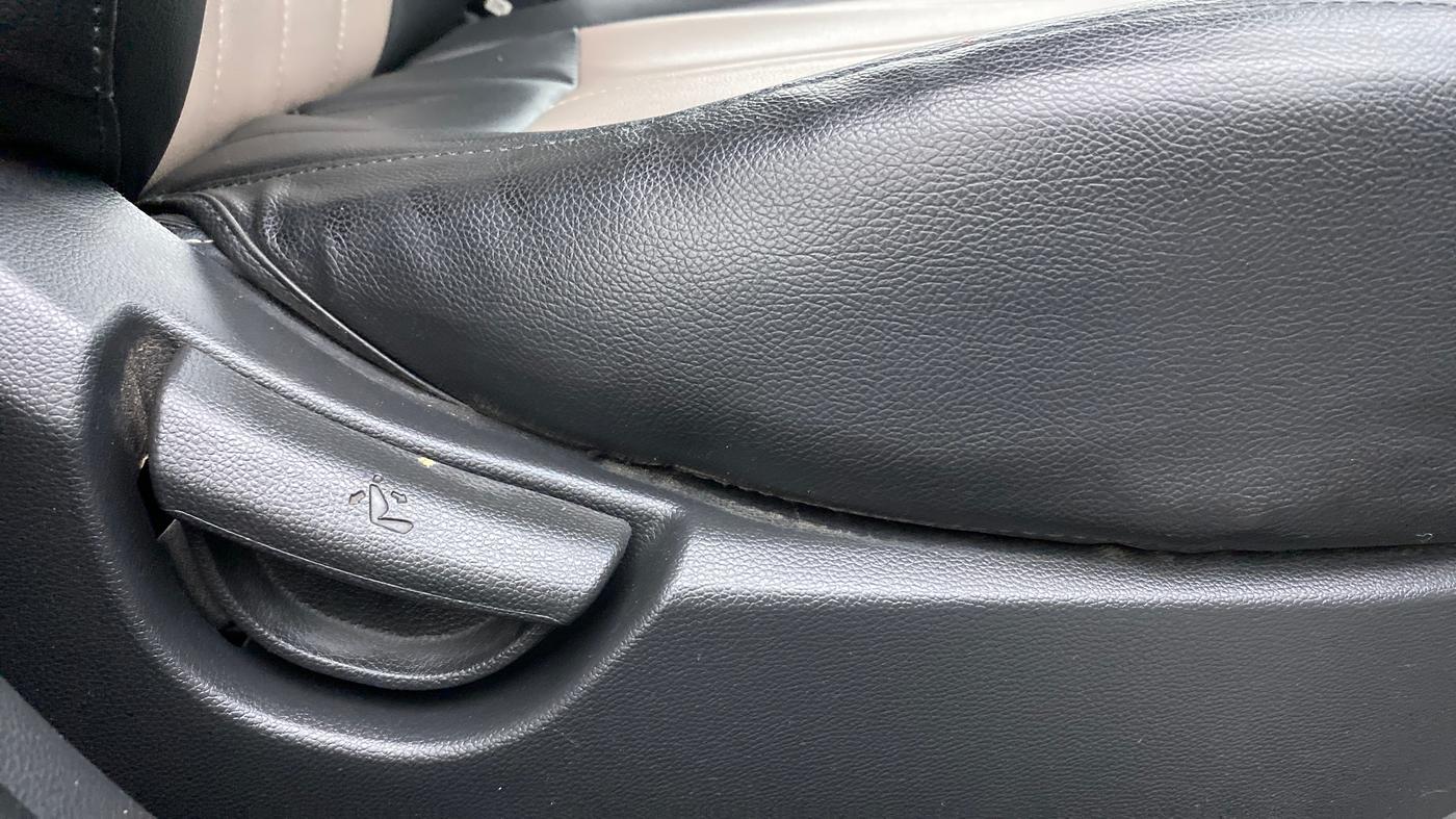 2017 Hyundai Grand i10 SPORTZ 1.2 KAPPA VTVT, Petrol, Manual, 82,163 km, Driver Side Adjustment Panel