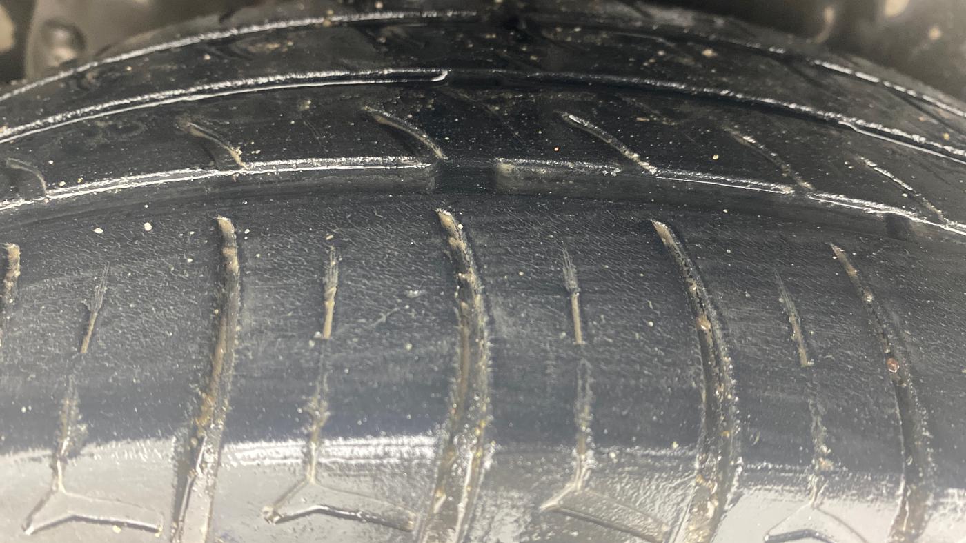 2015 Maruti Ertiga VDI, Diesel, Manual, 1,38,125 km, Right Rear Tyre Tread