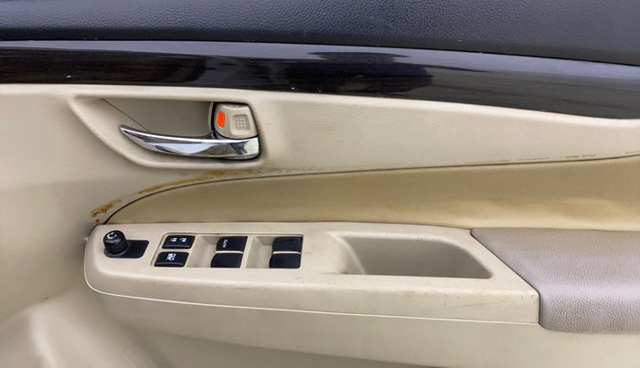 2016 Maruti Ciaz VDI+ SHVS, Diesel, Manual, 92,613 km, Driver Side Door Panels Control