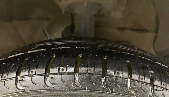 2020 Hyundai NEW SANTRO SPORTZ EXECUTIVE MT CNG, CNG, Manual, 37,243 km, Right Front Tyre Tread