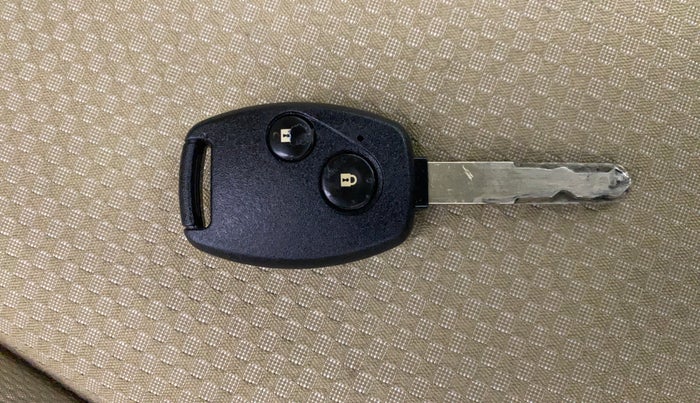 2014 Honda Brio S MT, Petrol, Manual, 74,114 km, Key Close Up