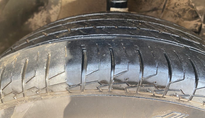 2021 Maruti S Cross ZETA AT 1.5, Petrol, Automatic, 93,626 km, Right Front Tyre Tread