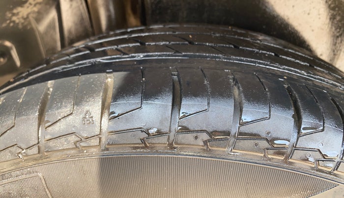 2021 Maruti S Cross ZETA AT 1.5, Petrol, Automatic, 93,626 km, Right Rear Tyre Tread