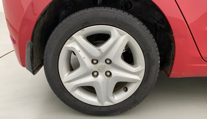 2017 Hyundai Elite i20 ASTA 1.2, Petrol, Manual, 40,373 km, Right Rear Wheel
