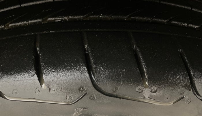 2020 KIA SELTOS HTX 1.5 PETROL, Petrol, Manual, 80,843 km, Right Front Tyre Tread