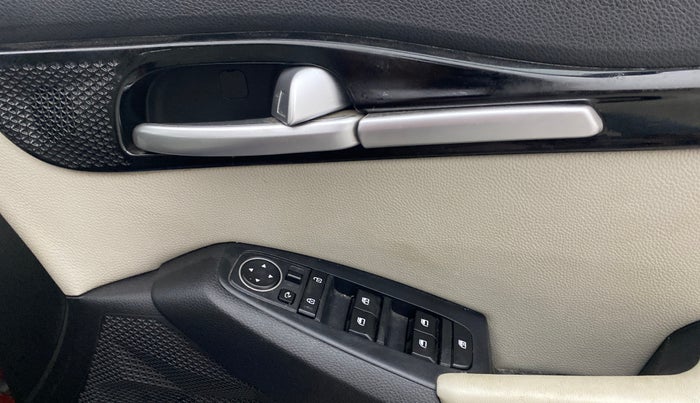 2020 KIA SELTOS HTX 1.5 PETROL, Petrol, Manual, 80,843 km, Driver Side Door Panels Control