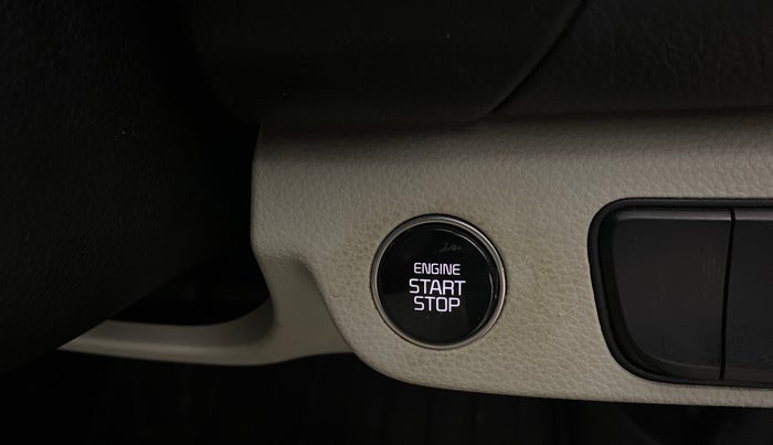 2020 KIA SELTOS HTX 1.5 PETROL, Petrol, Manual, 80,843 km, Keyless Start/ Stop Button