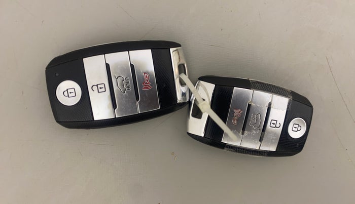 2019 KIA SELTOS HTX IVT 1.5 PETROL, Petrol, Automatic, 45,390 km, Key Close Up