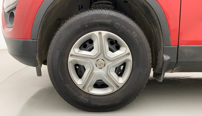 2021 Tata Harrier XMA 2.0L KRYOTEC, Diesel, Automatic, 28,570 km, Left Front Wheel