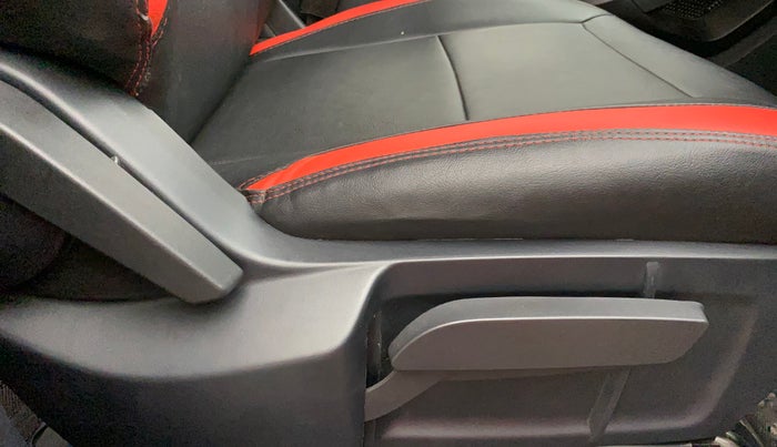 2021 Tata Harrier XMA 2.0L KRYOTEC, Diesel, Automatic, 28,570 km, Driver Side Adjustment Panel