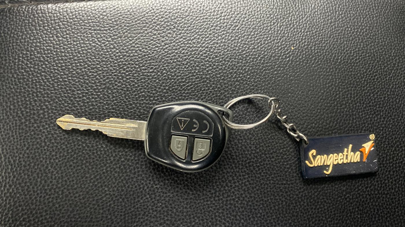2019 Maruti Baleno DELTA PETROL 1.2, Petrol, Manual, 44,041 km, Key Close Up