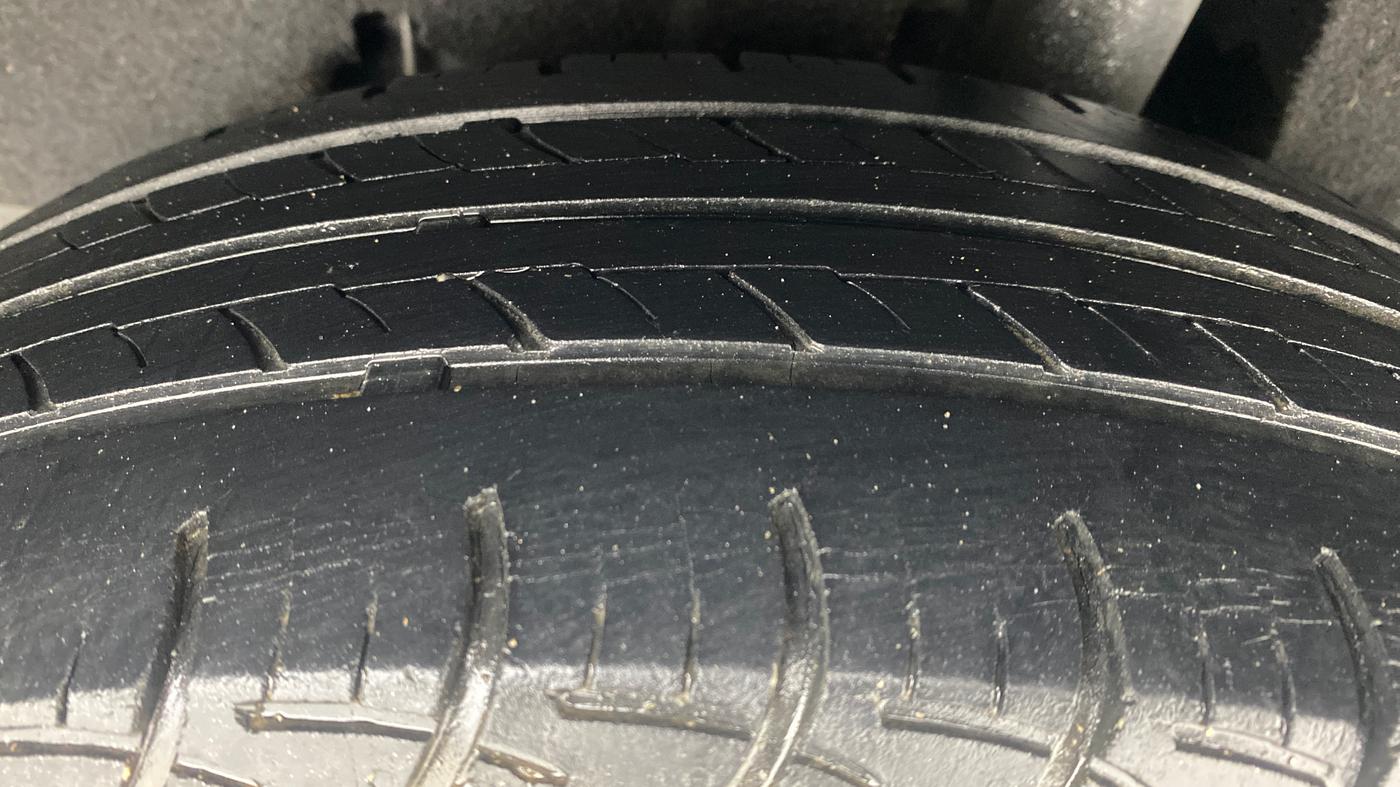 2019 Maruti Baleno DELTA PETROL 1.2, Petrol, Manual, 44,041 km, Left Rear Tyre Tread