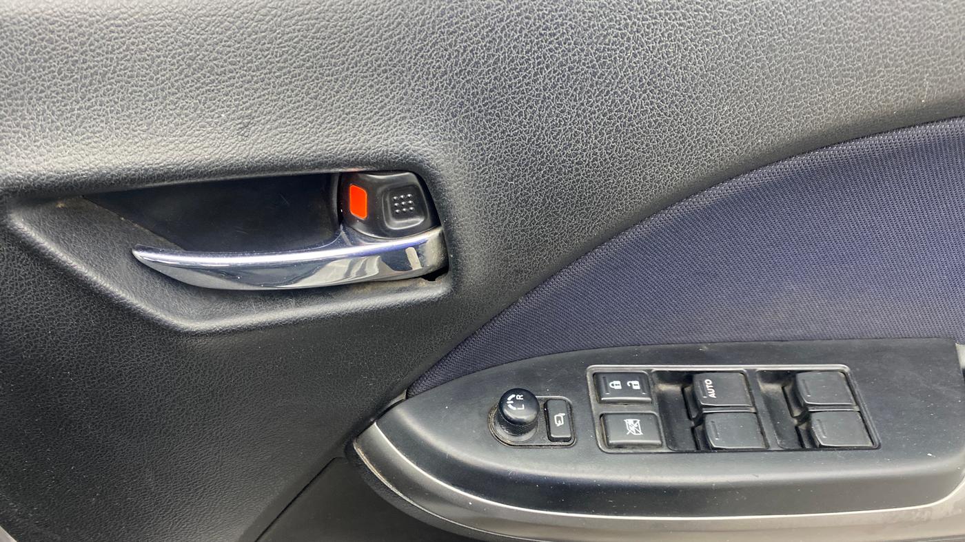 2019 Maruti Baleno DELTA PETROL 1.2, Petrol, Manual, 44,041 km, Driver Side Door Panels Control