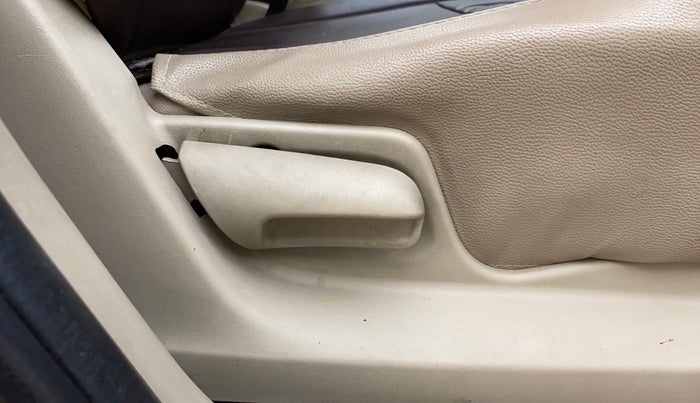 2017 Maruti Swift Dzire VXI, Petrol, Manual, 54,586 km, Driver Side Adjustment Panel