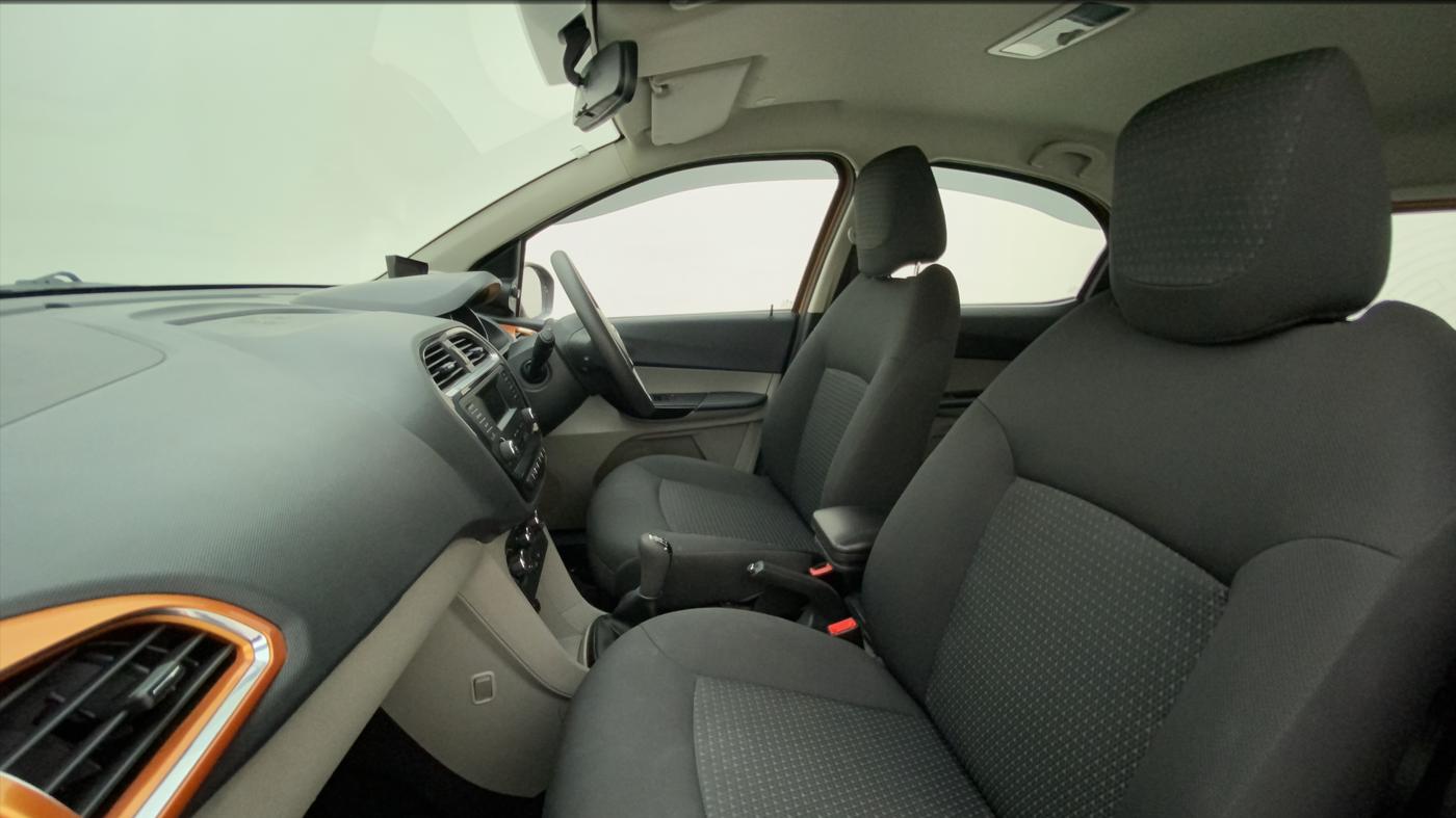2018 Tata Tiago XZ PETROL, Petrol, Manual, 37,357 km, Right Side Front Door Cabin