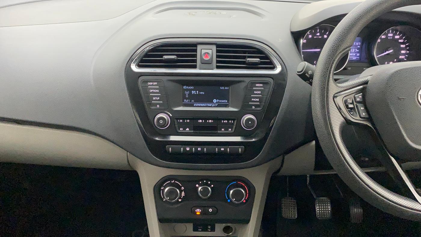 2018 Tata Tiago XZ PETROL, Petrol, Manual, 37,357 km, Air Conditioner