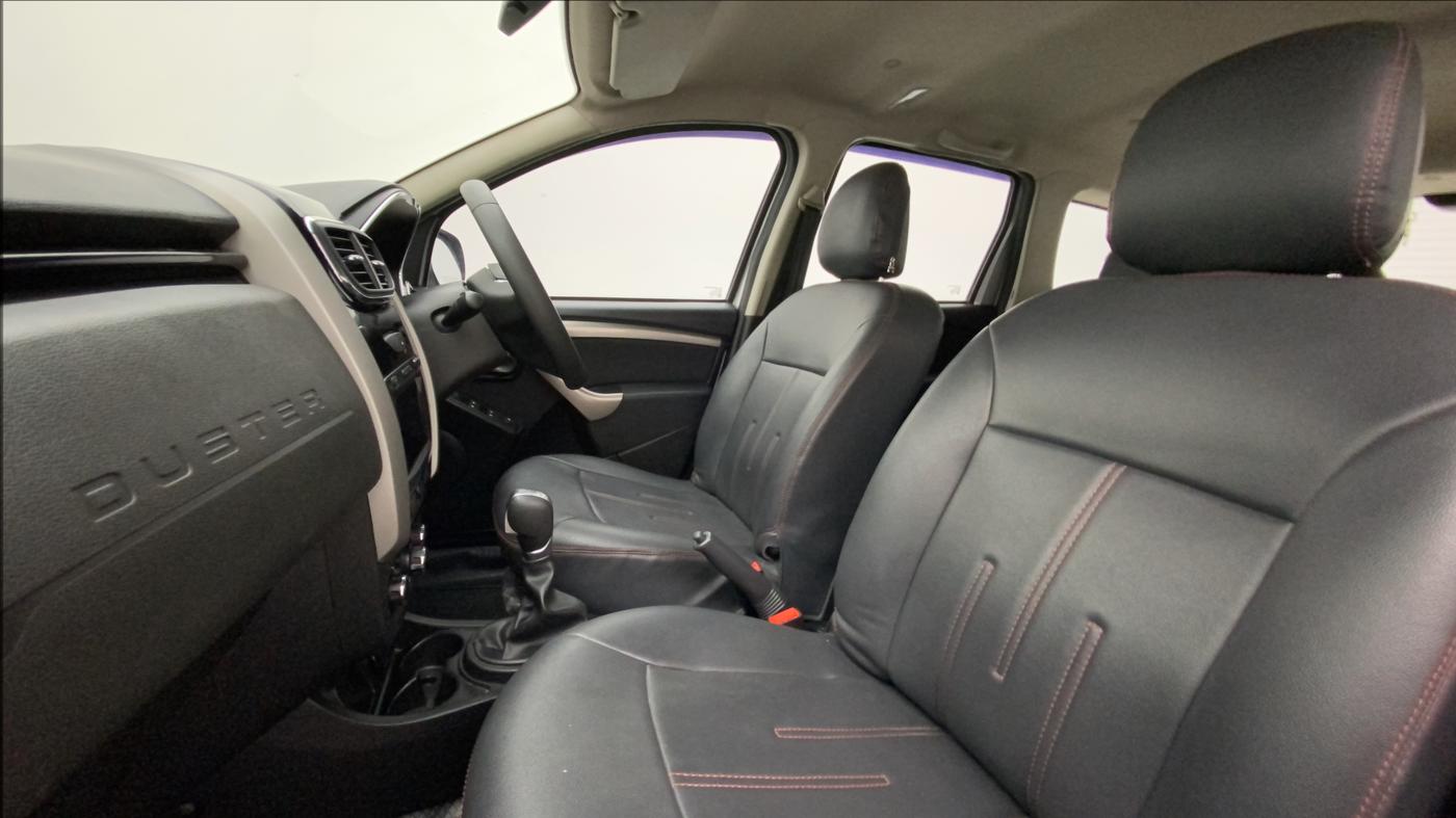 2020 Renault Duster RXS 1.3 TURBO PETROL CVT, Petrol, Automatic, 49,264 km, Right Side Front Door Cabin