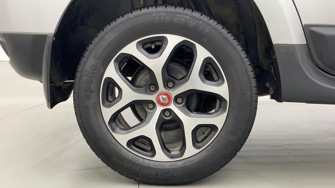 2020 Renault Duster RXS 1.3 TURBO PETROL CVT, Petrol, Automatic, 49,264 km, Right Rear Wheel