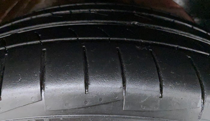 2019 MG HECTOR SHARP DCT PETROL, Petrol, Automatic, 14,509 km, Right Front Tyre Tread