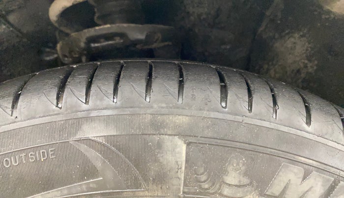 2018 Hyundai Verna 1.6 VTVT SX + AT, Petrol, Automatic, 88,284 km, Right Front Tyre Tread