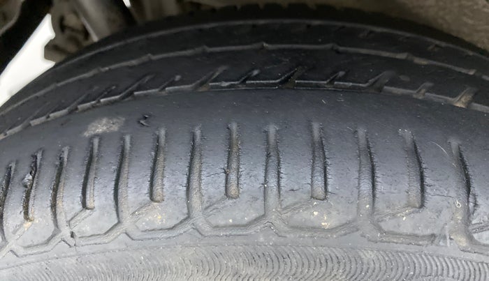 2014 Maruti Wagon R 1.0 VXI, Petrol, Manual, 45,260 km, Right Rear Tyre Tread