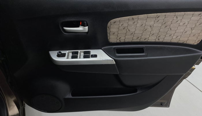 2014 Maruti Wagon R 1.0 VXI, Petrol, Manual, 45,260 km, Driver Side Door Panels Control