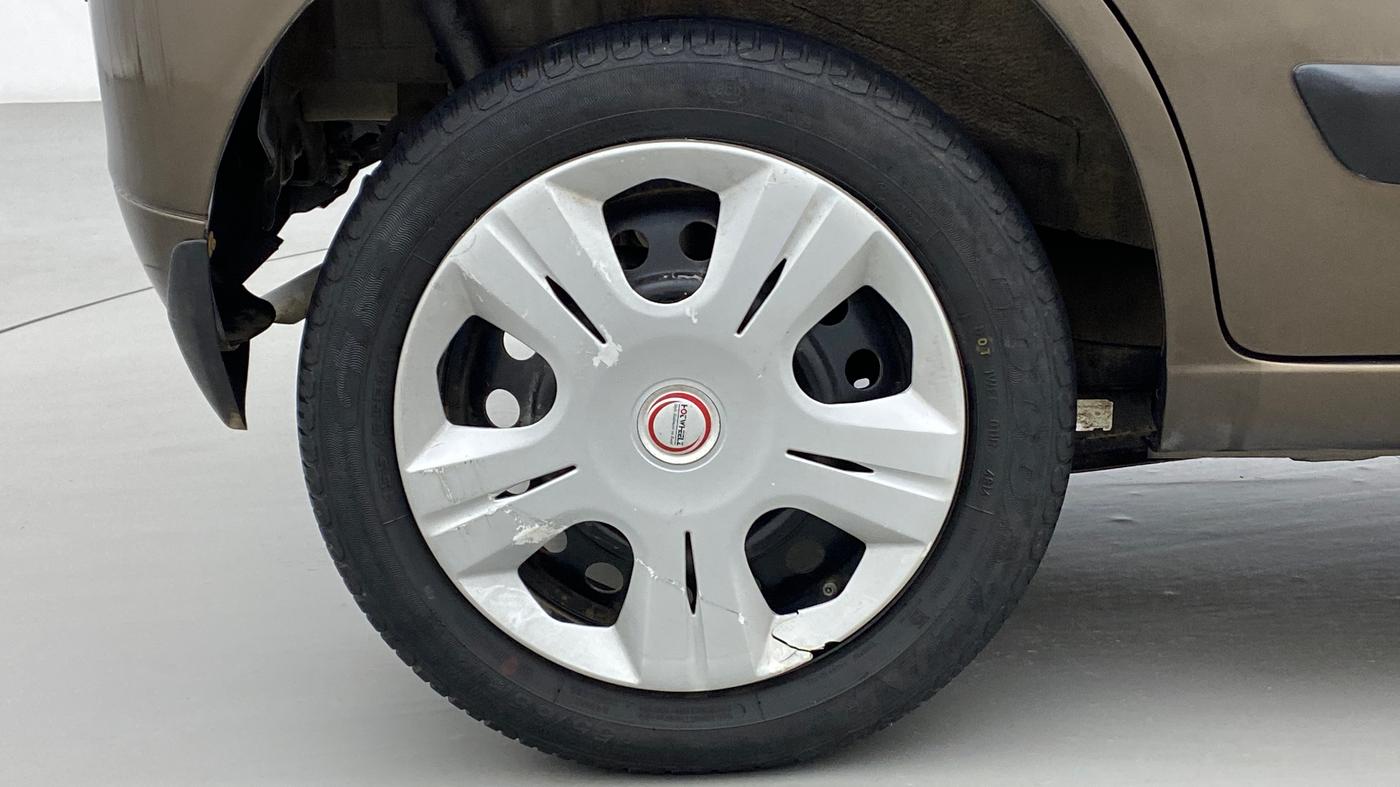 2014 Maruti Wagon R 1.0 VXI, Petrol, Manual, 45,260 km, Right Rear Wheel