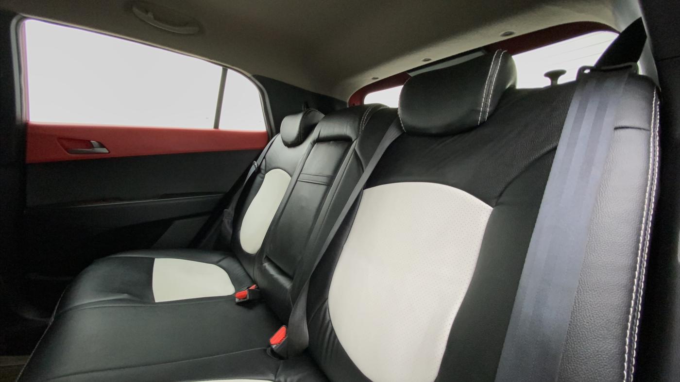 2015 Hyundai Creta 1.6 SX PLUS DIESEL, Diesel, Manual, 68,211 km, Right Side Rear Door Cabin